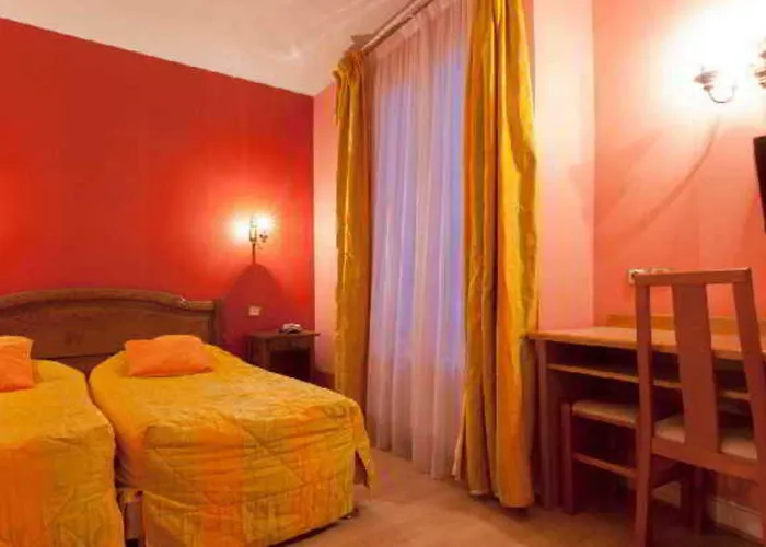 Hotel Bristol Republique Parigi